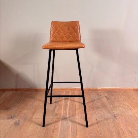 afbeelding van Leren barkruk Catch hoog, Vintage Cognac, poten staal vierkant zwart - Outlet