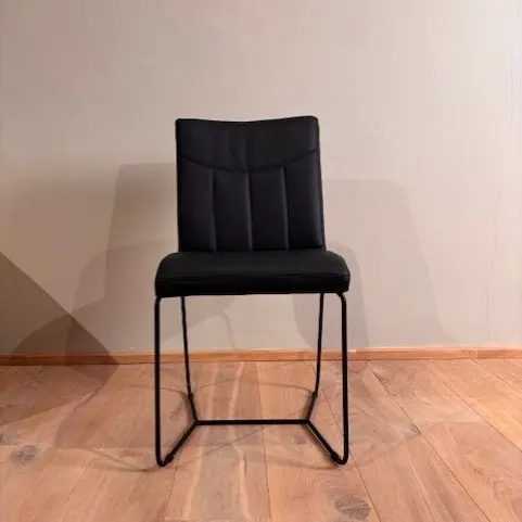 afbeelding van Leren eetkamerstoel Right - Toledo leer Nero