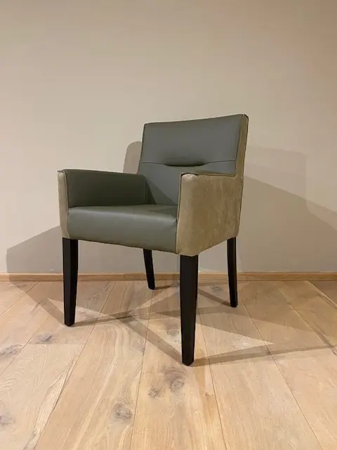 afbeelding van Leren eetkamerstoel Look Duo - Kenia Olive en Toledo Olive