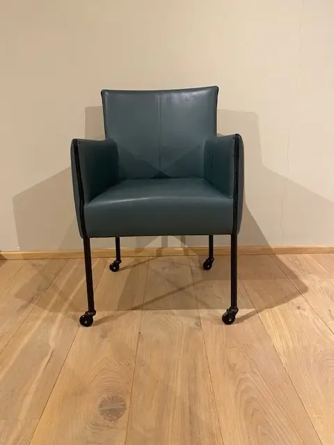 afbeelding van Leren eetkamerstoel More - Toledo Forrest