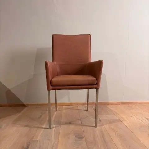 afbeelding van Leren eetkamerstoel Royal - Vintage Cognac