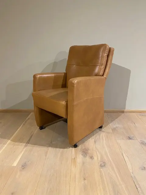 afbeelding van Leren eetkamerstoel Sharp - Granada Sahara