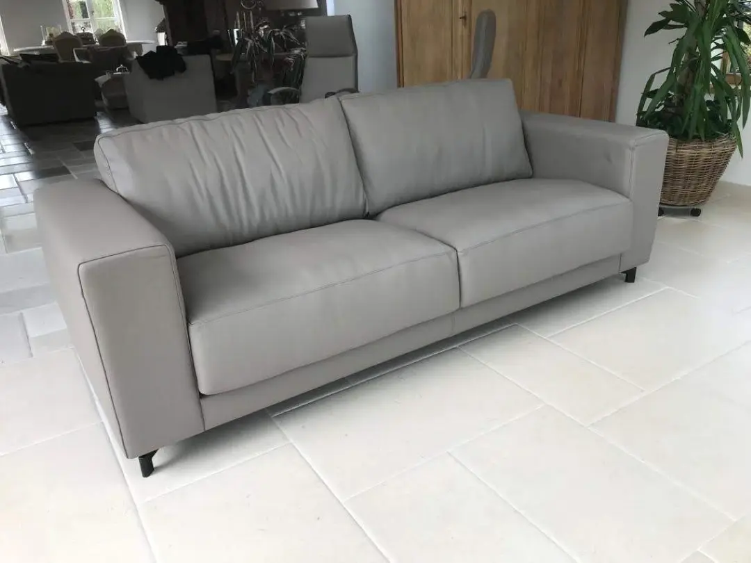 afbeelding van 3-zits bank met stalen poten - bruin leer