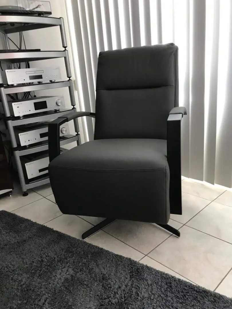 afbeelding van Leren draaifauteuil met hoge rug en stervoet - grijs leer