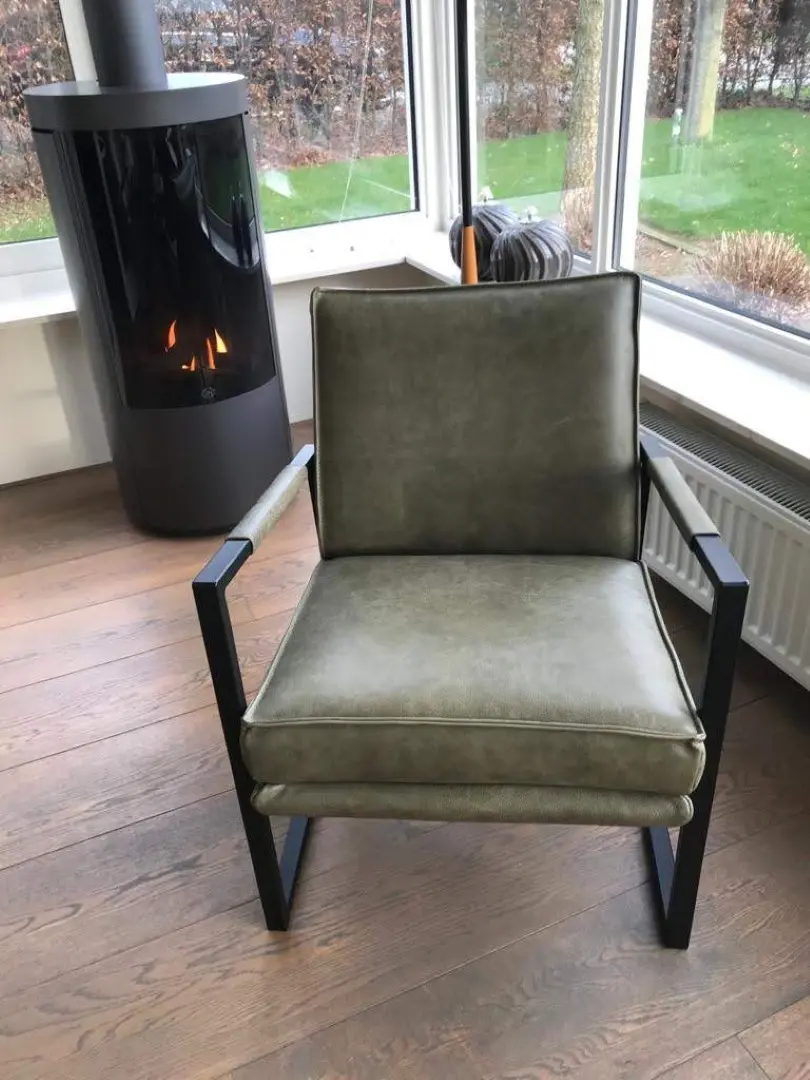 afbeelding van Fauteuil met stalen frame - groen leer
