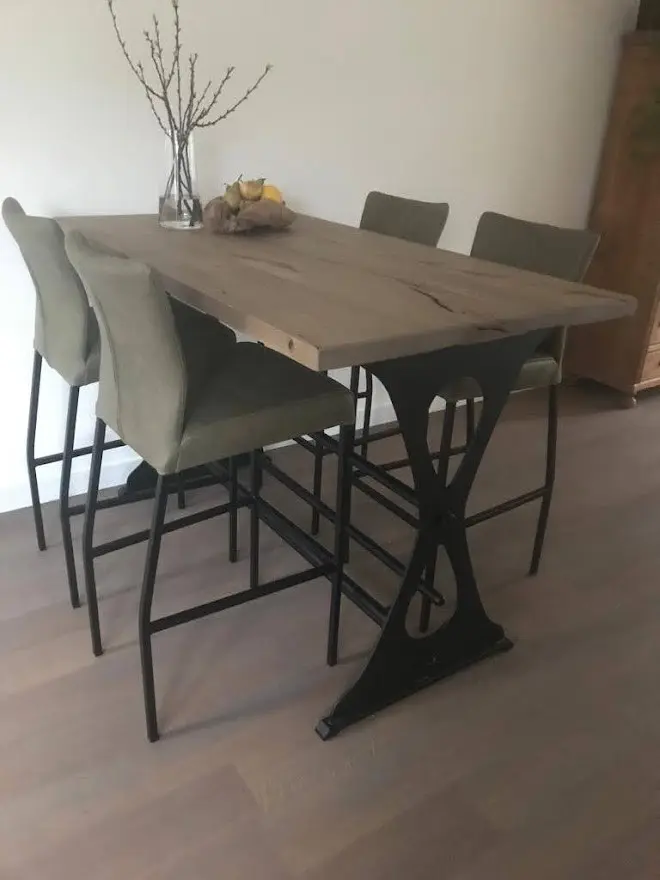 afbeelding van Set van 4 leren barstoelen - groen leer