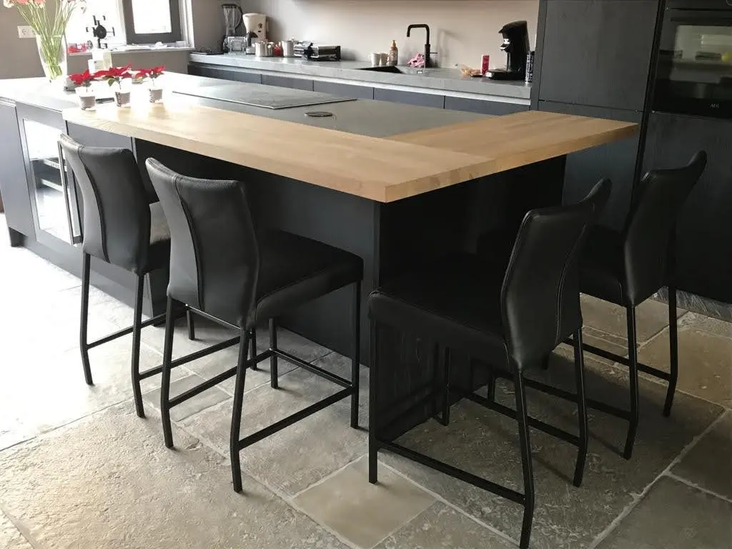 afbeelding van Set van 4 leren barstoelen - zwart leer