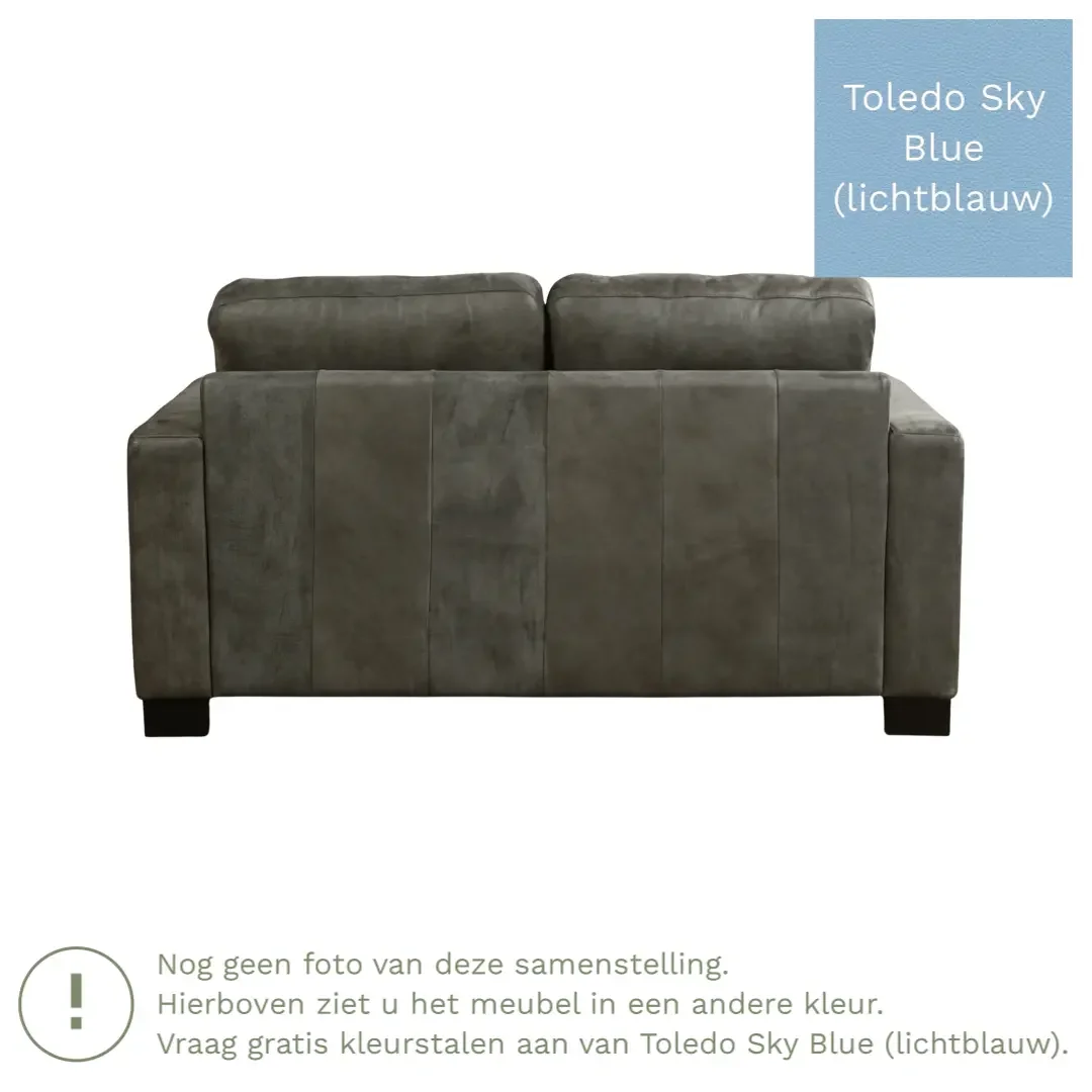 afbeelding van Leren bank Energy - 2 zits - Toledo Sky Blue (lichtblauw) - Poten hout bruin