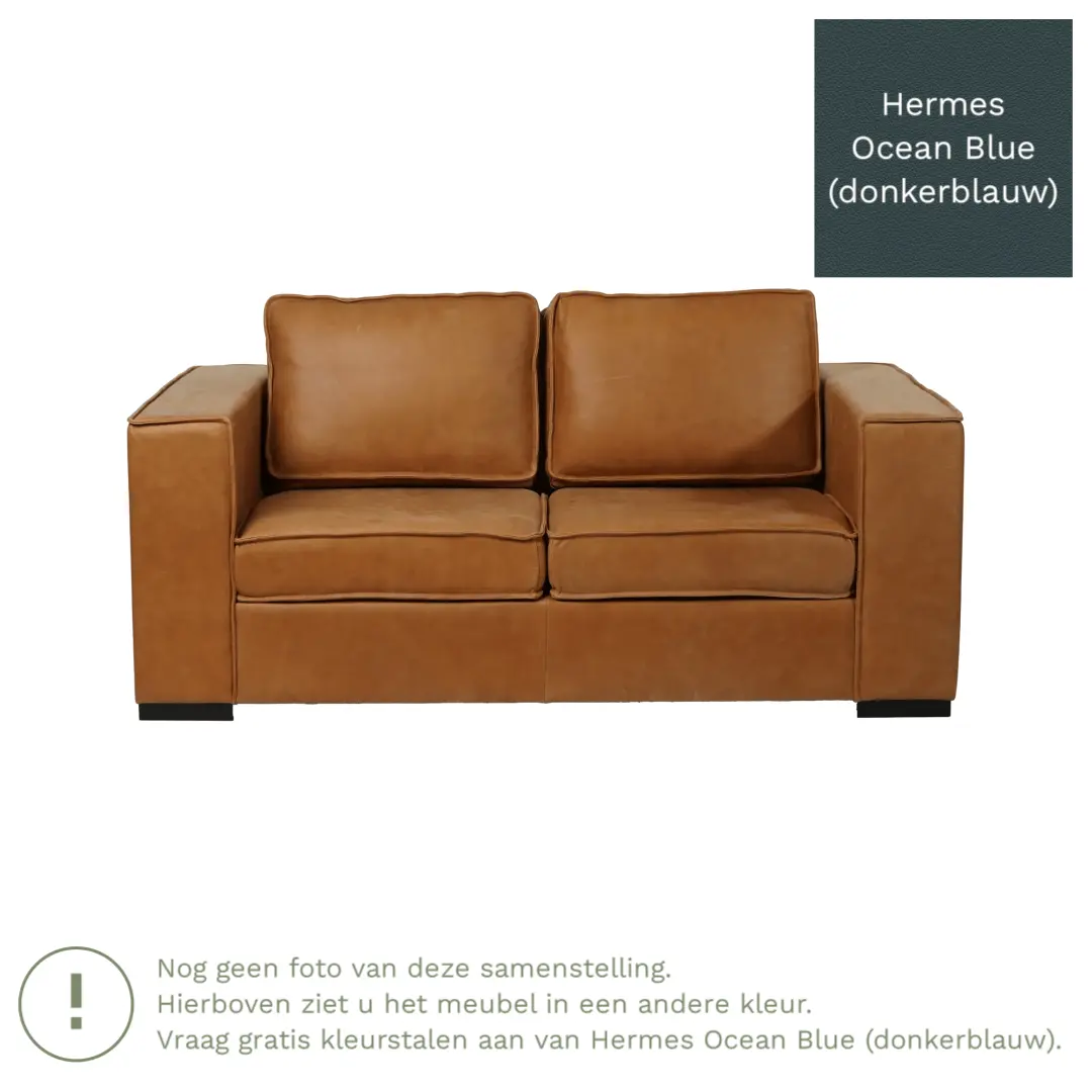 afbeelding van Leren bank Fine - 2 zits - Hermes Ocean Blue (donkerblauw) - Poten hout bruin