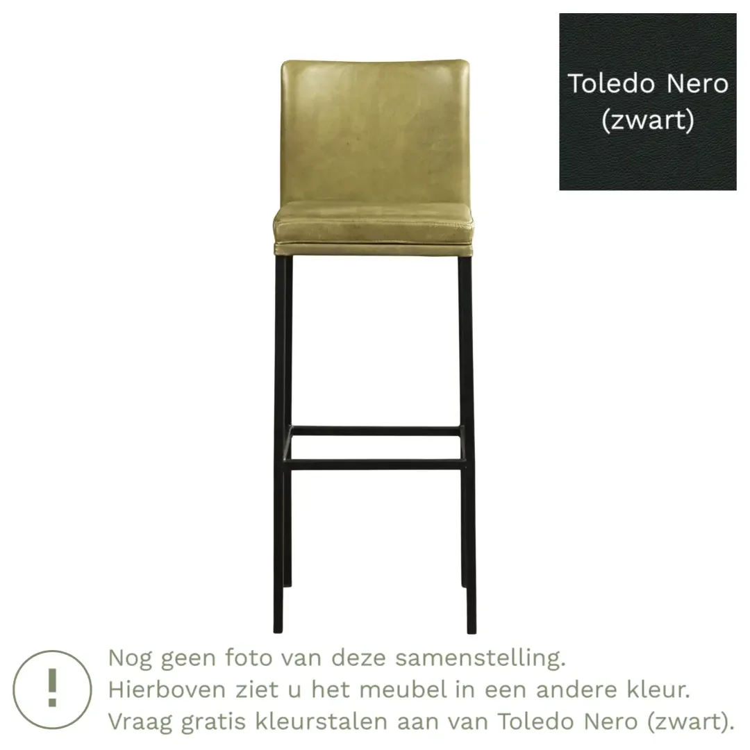 afbeelding van Leren barkruk Break hoog - Toledo Nero (zwart) - Poten staal vierkant zwart