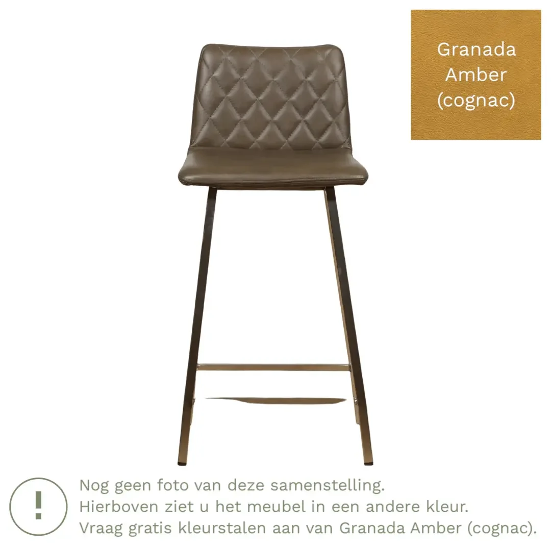 afbeelding van Leren barkruk Catch laag - Granada Amber (cognac) - Poten staal vierkant zwart