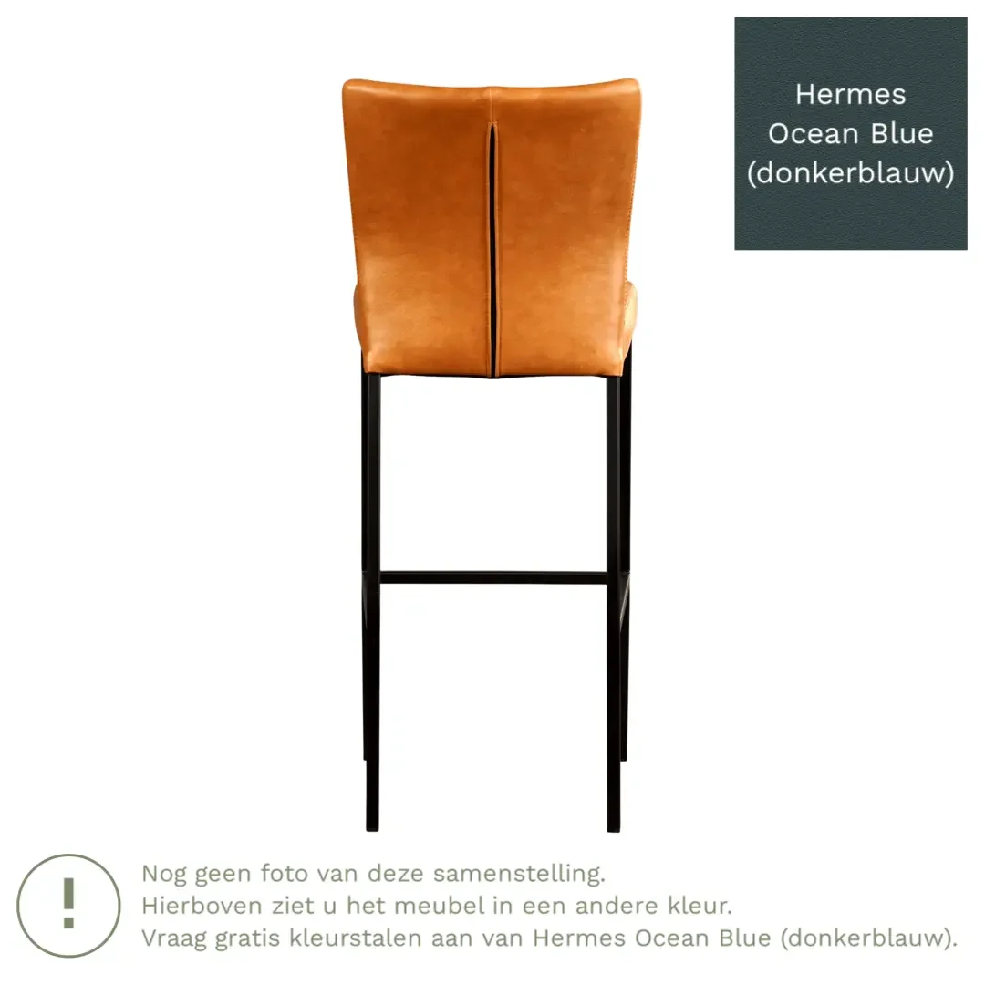 afbeelding van Leren barkruk Revolt hoog - Hermes Ocean Blue (donkerblauw) - Poten staal vierkant RVS