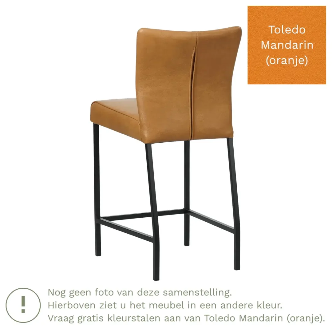 afbeelding van Leren barkruk Revolt laag - Toledo Mandarin (oranje) - Poten staal vierkant zwart