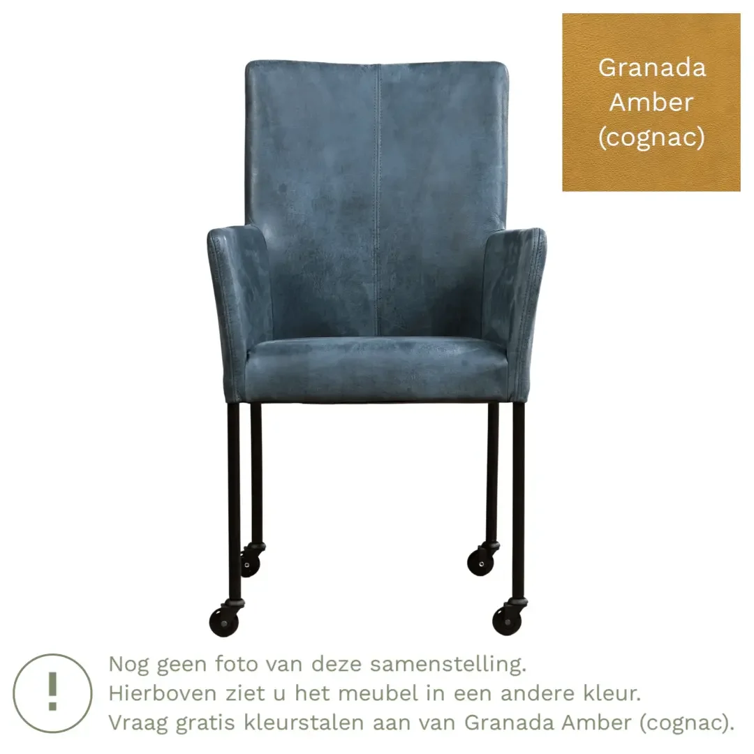 afbeelding van Leren eetkamerstoel Comfort met wieltjes en armleuning - Granada Amber (cognac) - Poten staal rond zwart