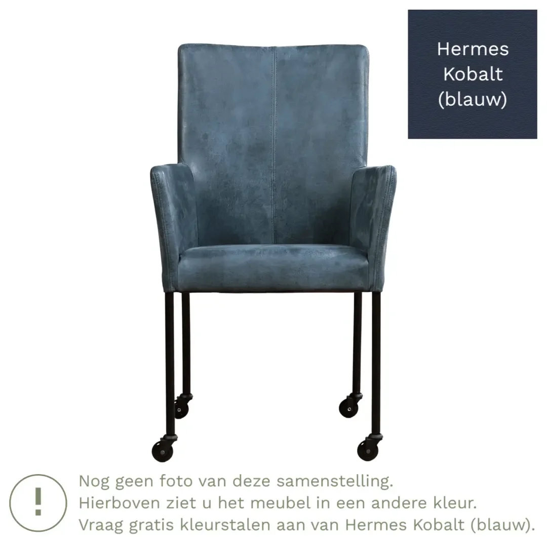 afbeelding van Leren eetkamerstoel Comfort met wieltjes en armleuning - Hermes Kobalt (blauw) - Poten staal vierkant zwart