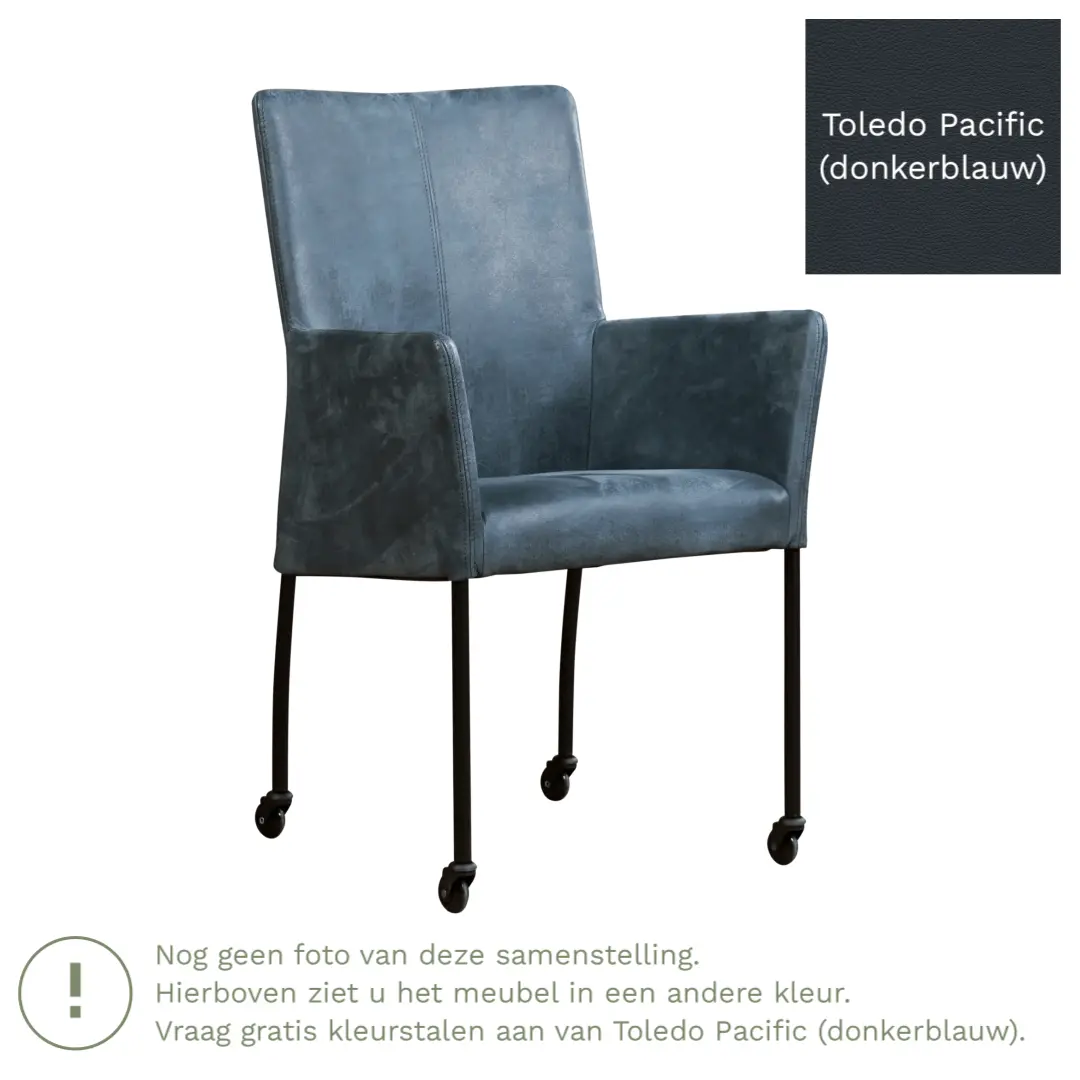 afbeelding van Leren eetkamerstoel Comfort met wieltjes en armleuning - Toledo Pacific (donkerblauw) - Poten staal rond zwart