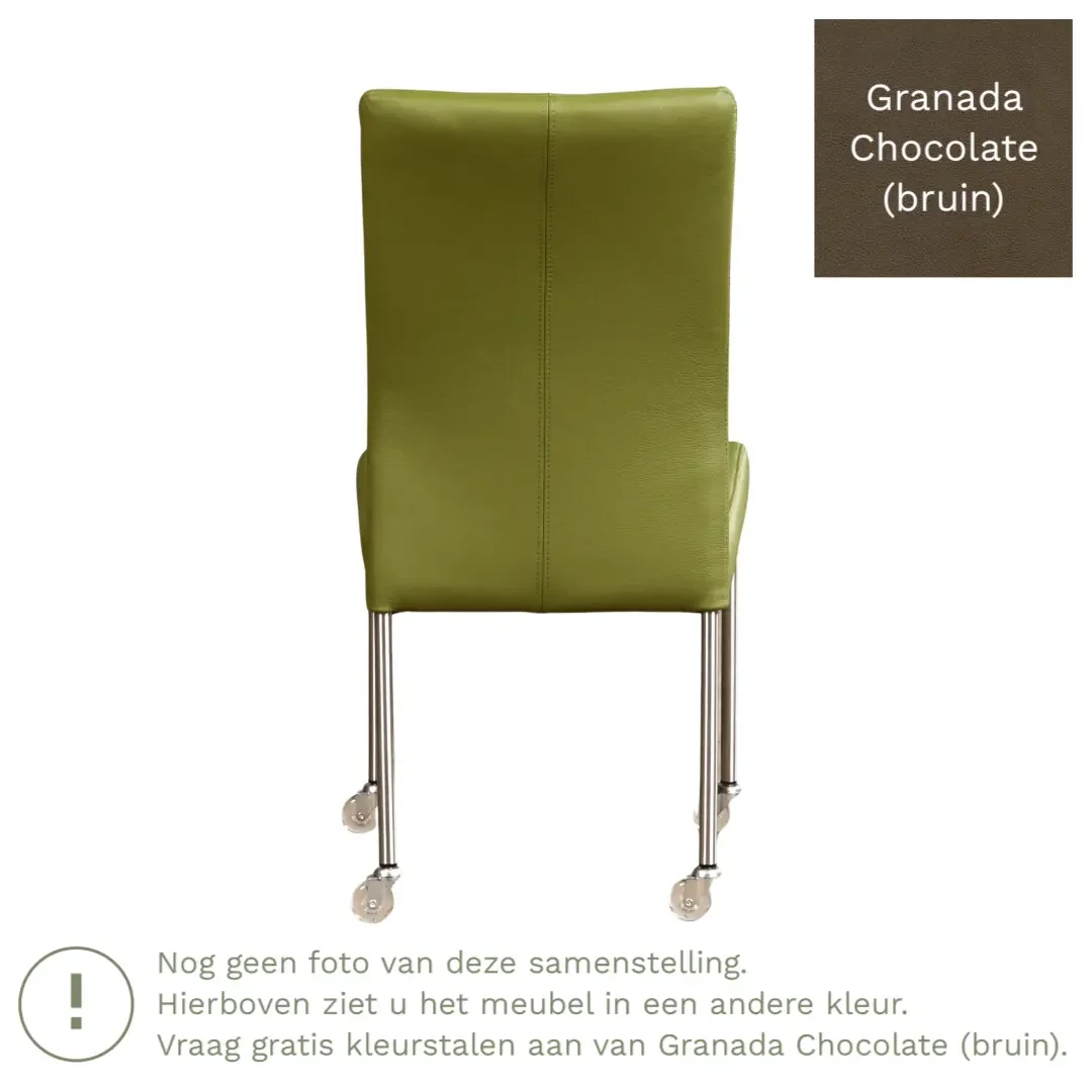 afbeelding van Leren eetkamerstoel Comfort met wieltjes - Granada Chocolate (bruin) - Poten staal vierkant zwart