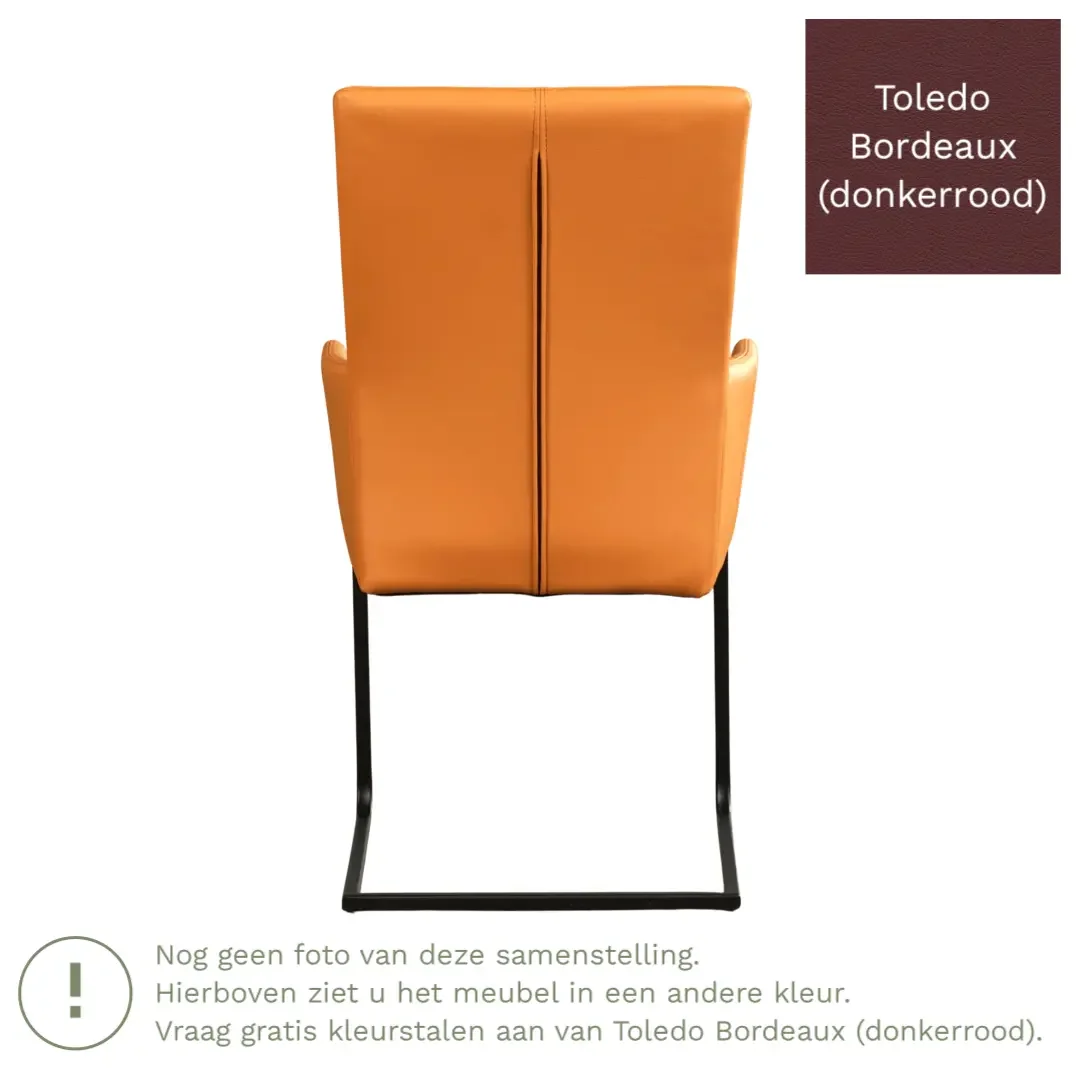 afbeelding van Leren eetkamerstoel Dare met armleuning - Toledo Bordeaux (donkerrood) - Sledepoot staal vierkant zwart