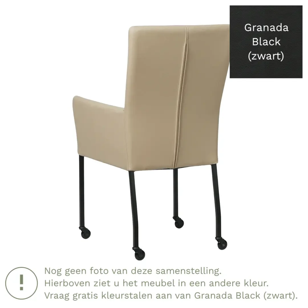 afbeelding van Leren eetkamerstoel Deal met armleuning - Granada Black (zwart) - Poten staal vierkant RVS