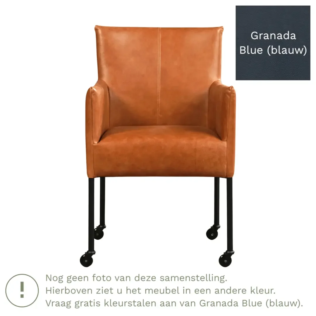 afbeelding van Leren eetkamerstoel Desire - Granada Blue (blauw) - Poten staal rond RVS