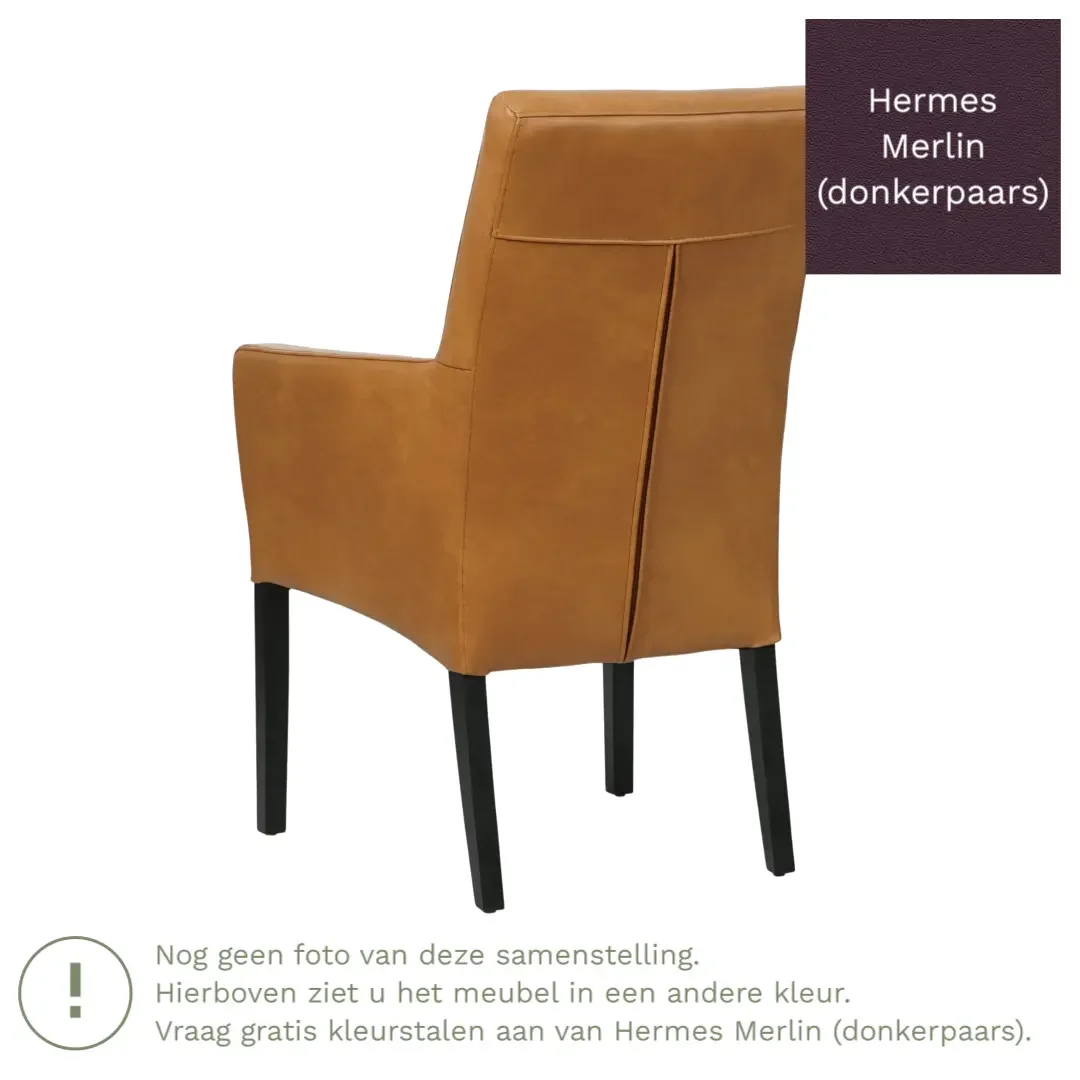 afbeelding van Leren eetkamerstoel Just met armleuning - Hermes Merlin (donkerpaars) - Poten hout zwart