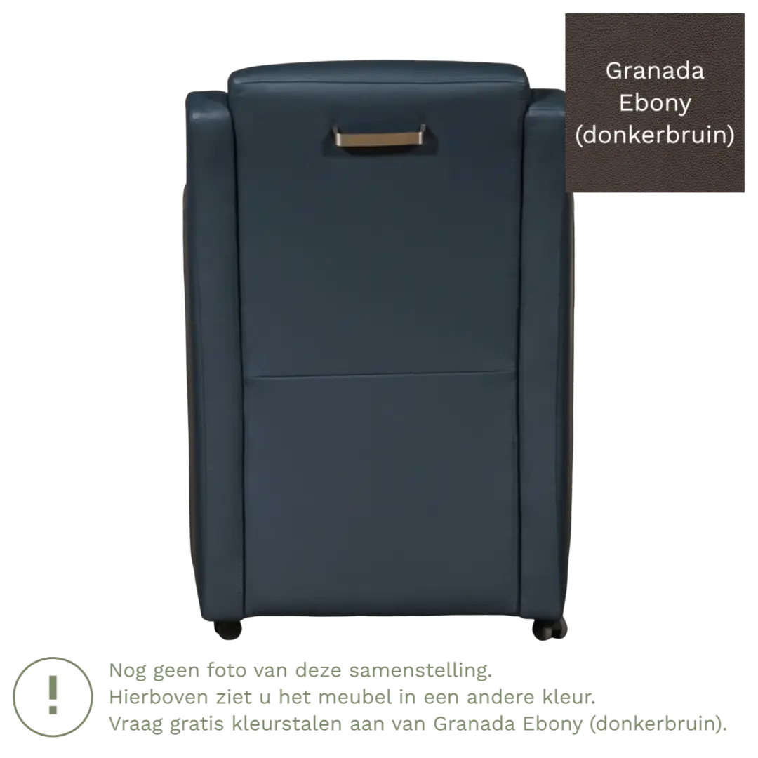 afbeelding van Leren eetkamerstoel Mass - Granada Ebony (donkerbruin) - Met handgreep RVS