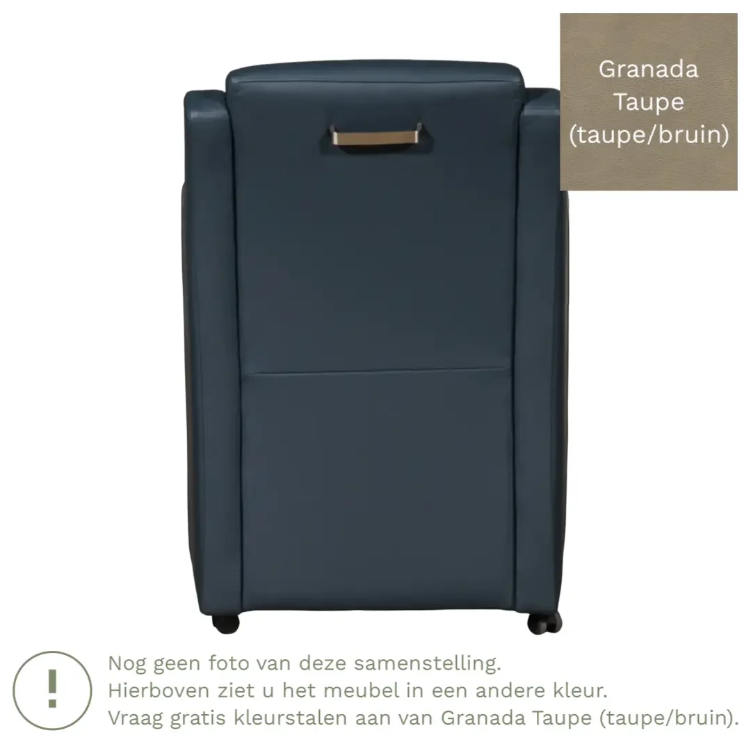afbeelding van Leren eetkamerstoel Mass - Granada Taupe (taupe/bruin) - Met handgreep RVS