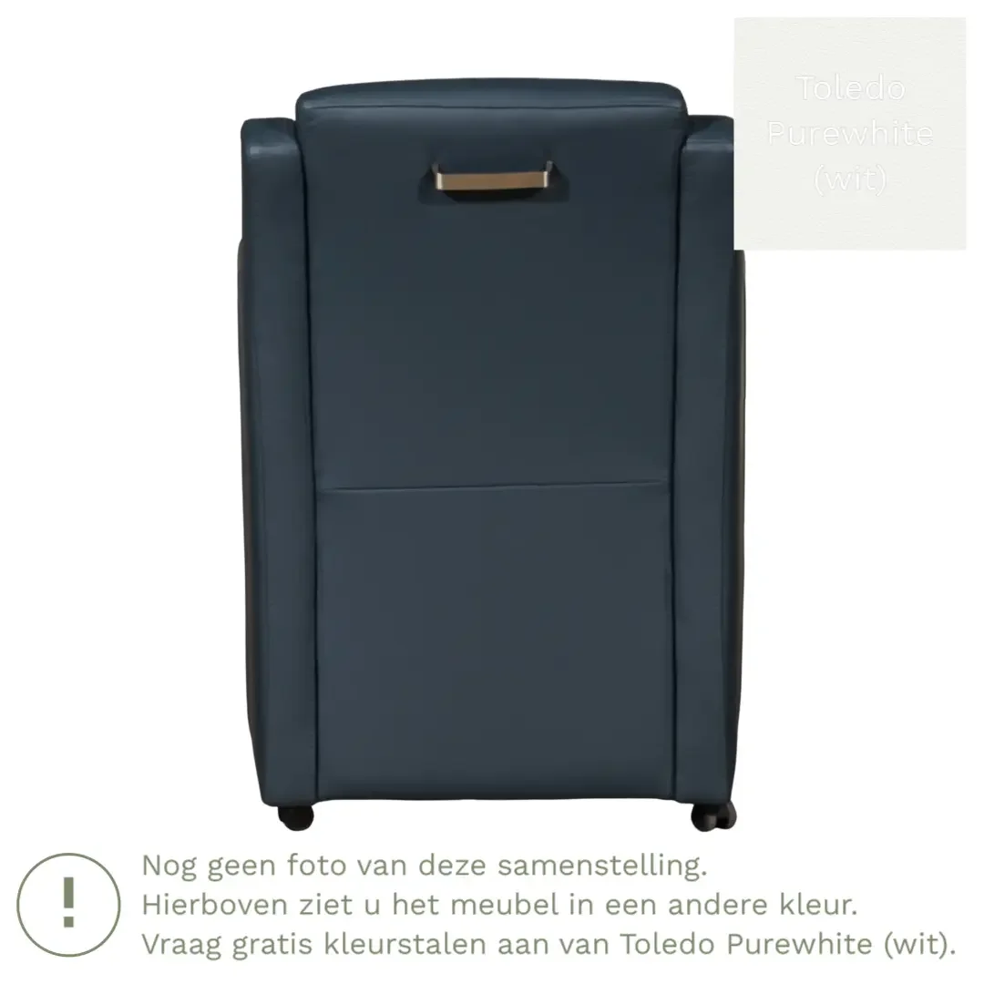 afbeelding van Leren eetkamerstoel Mass - Toledo Purewhite (wit) - Met handgreep zwart