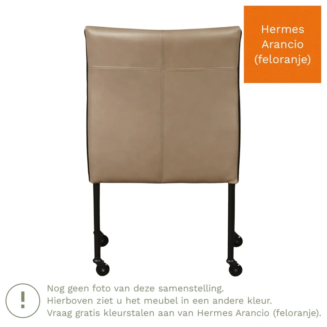 afbeelding van Leren eetkamerstoel More - Hermes Arancio (feloranje) - Poten staal rond zwart