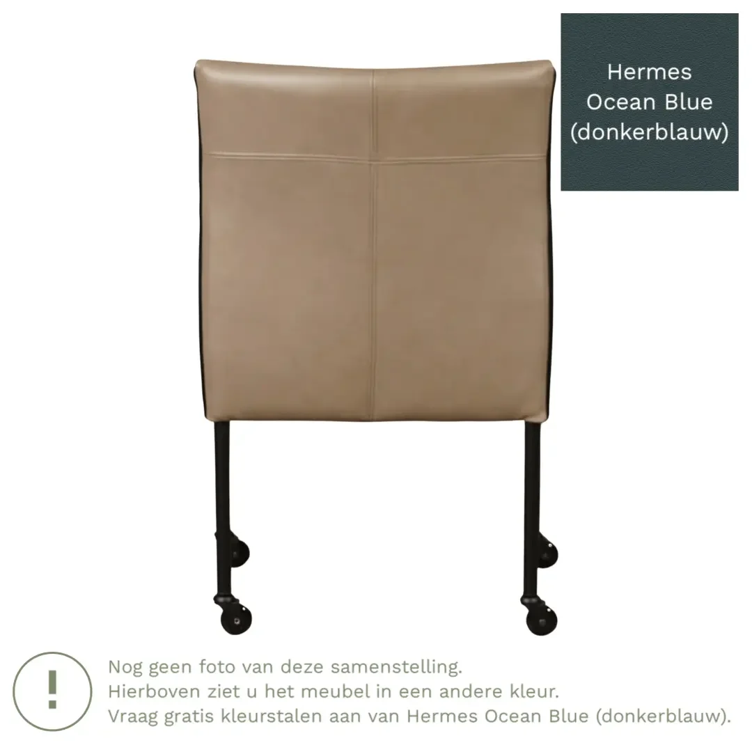 afbeelding van Leren eetkamerstoel More - Hermes Ocean Blue (donkerblauw) - Poten staal rond RVS