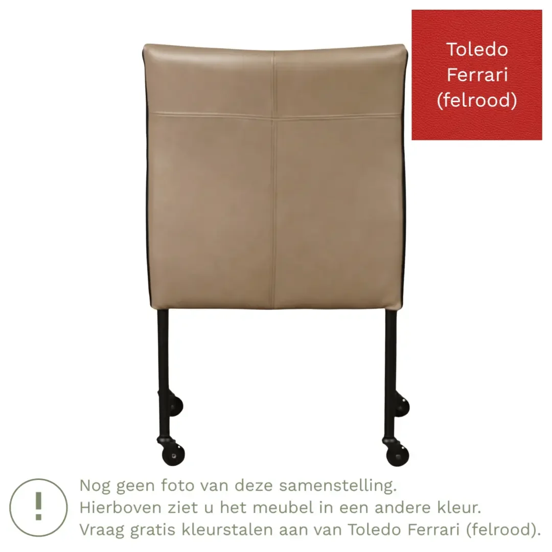 afbeelding van Leren eetkamerstoel More - Toledo Ferrari (felrood) - Poten staal rond zwart