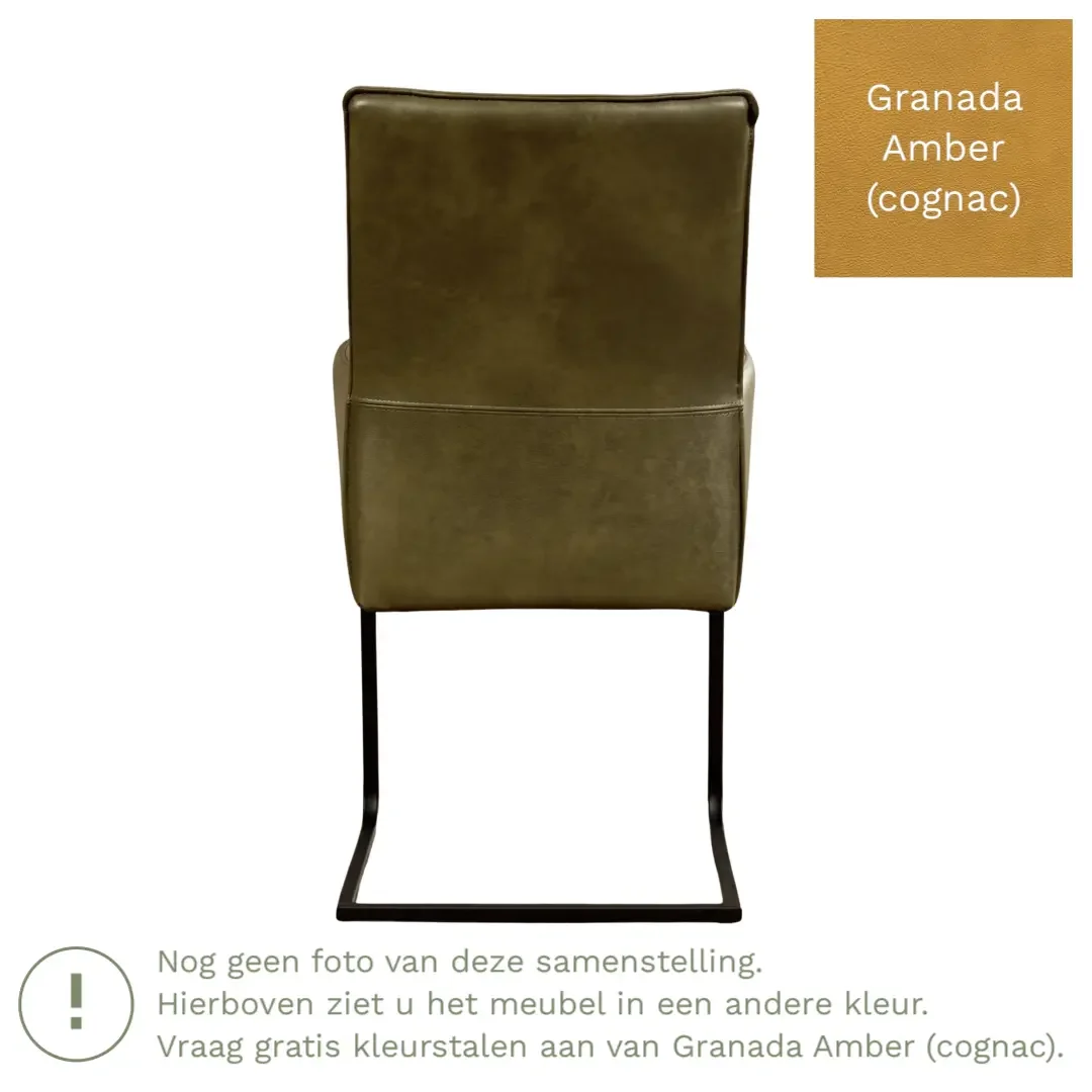 afbeelding van Leren eetkamerstoel Ruler - Granada Amber (cognac) - Sledepoot staal vierkant zwart