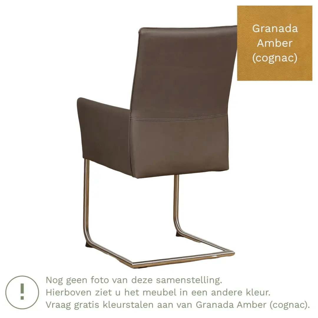 afbeelding van Leren eetkamerstoel Rumor - Granada Amber (cognac) - Sledepoot staal rond RVS