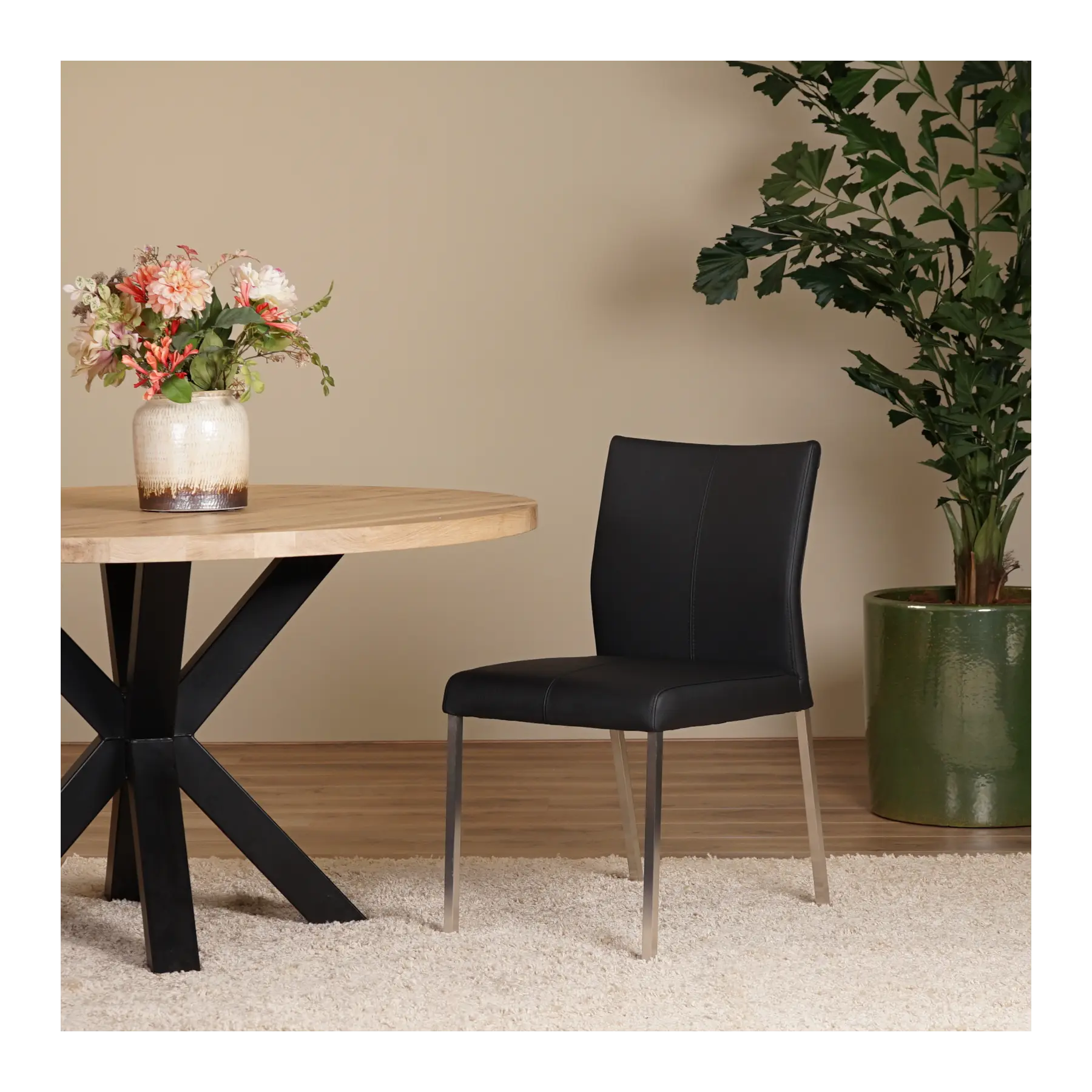 afbeelding van Leren eetkamerstoel Basic