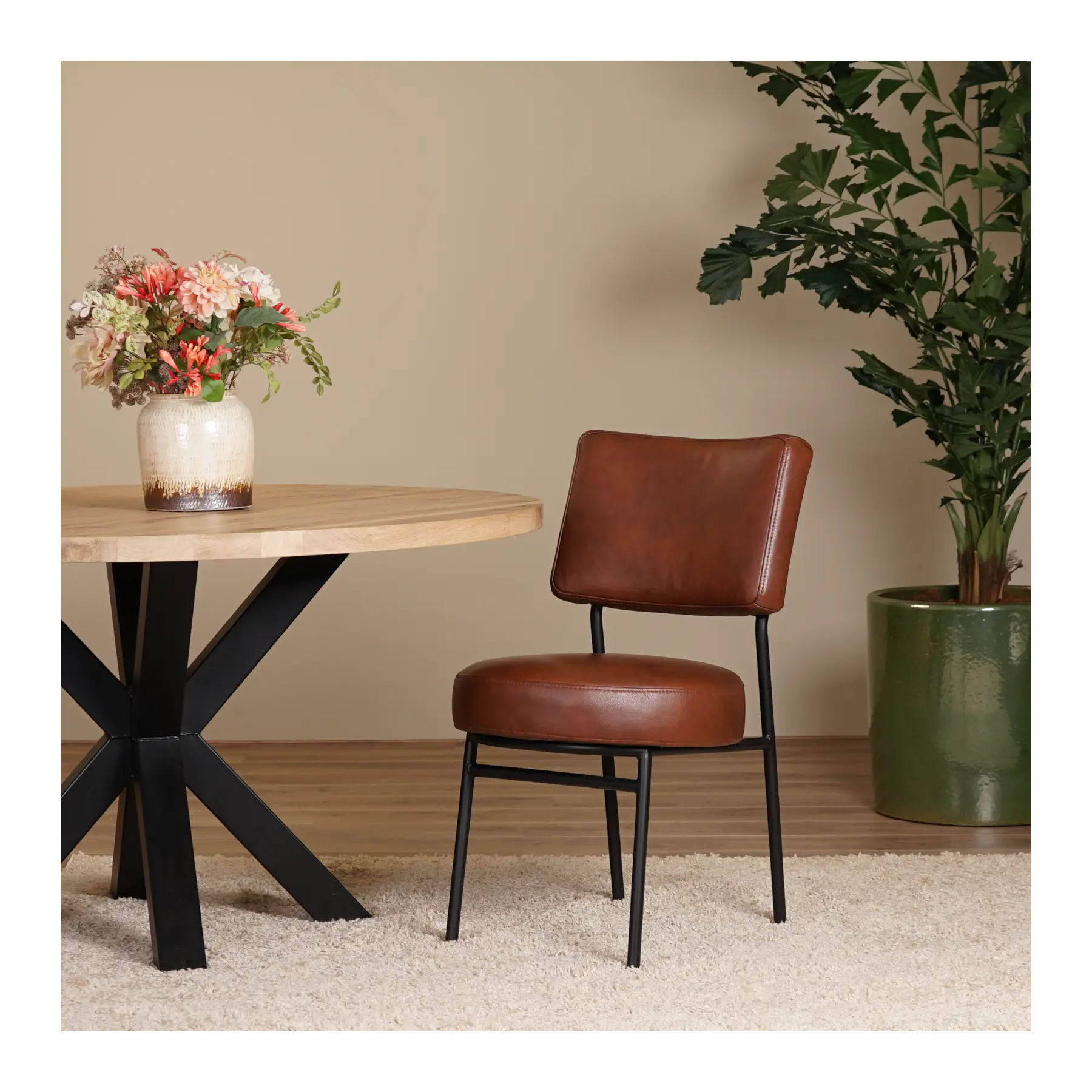 afbeelding van Leren eetkamerstoel Rondo