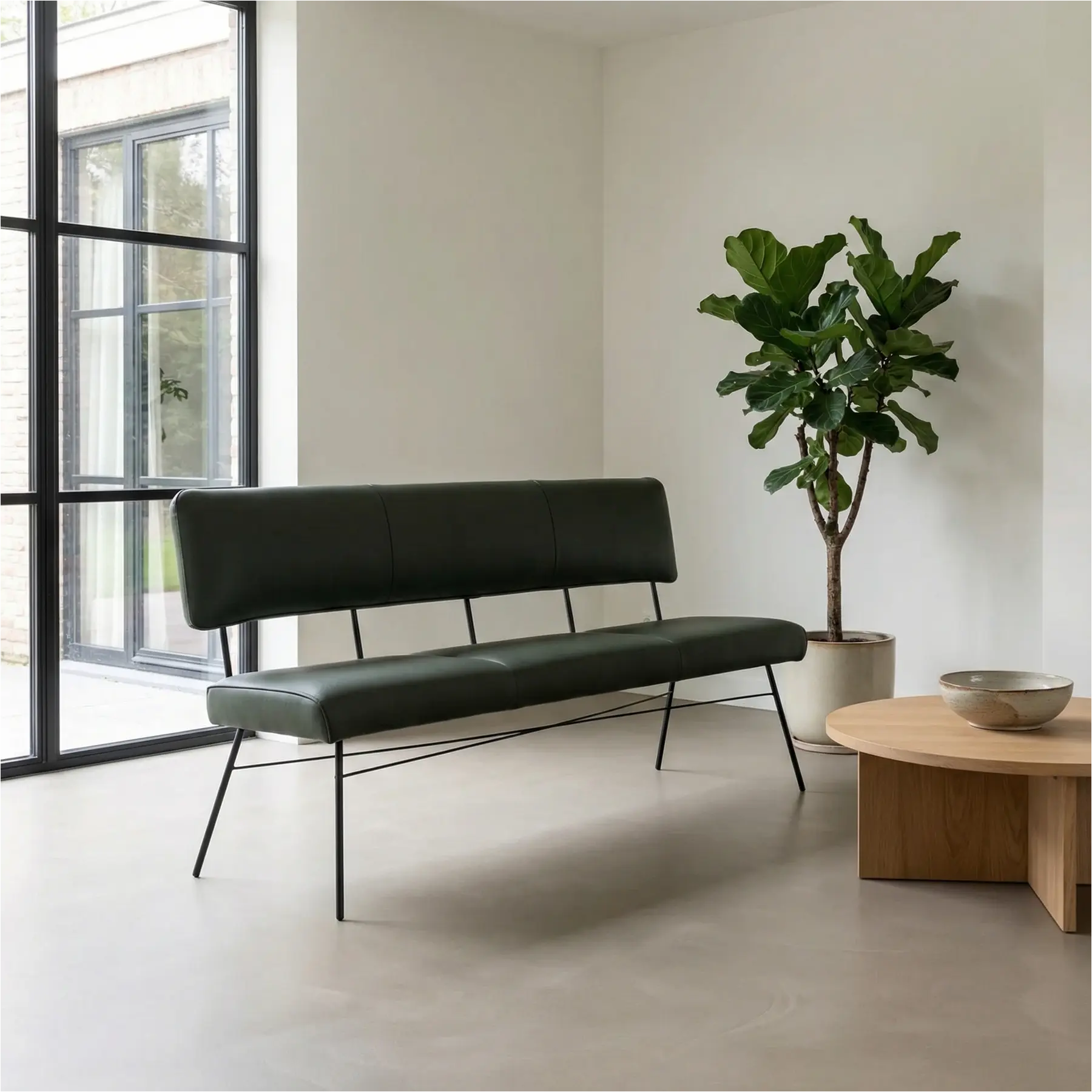 afbeelding van Leren eetkamerbank Solid - Hermes Verde (donkergroen) - Poten staal rond zwart