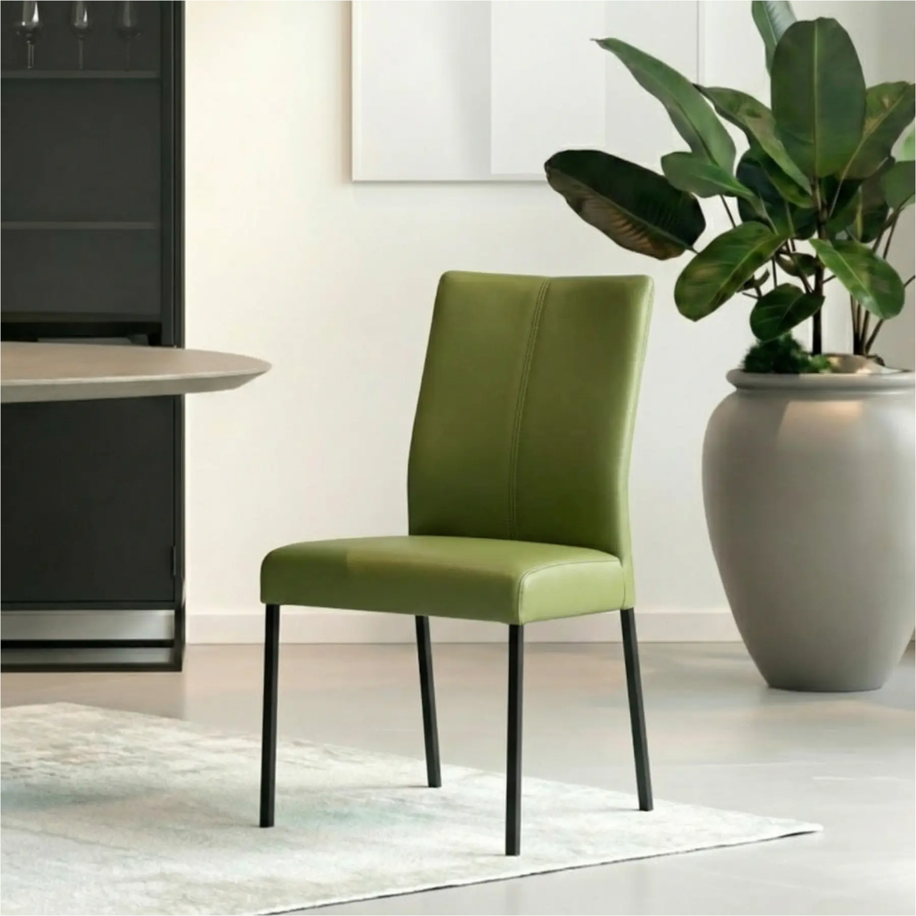 afbeelding van Leren eetkamerstoel Comfort - Toledo Apple Green (groen) - Poten staal vierkant zwart