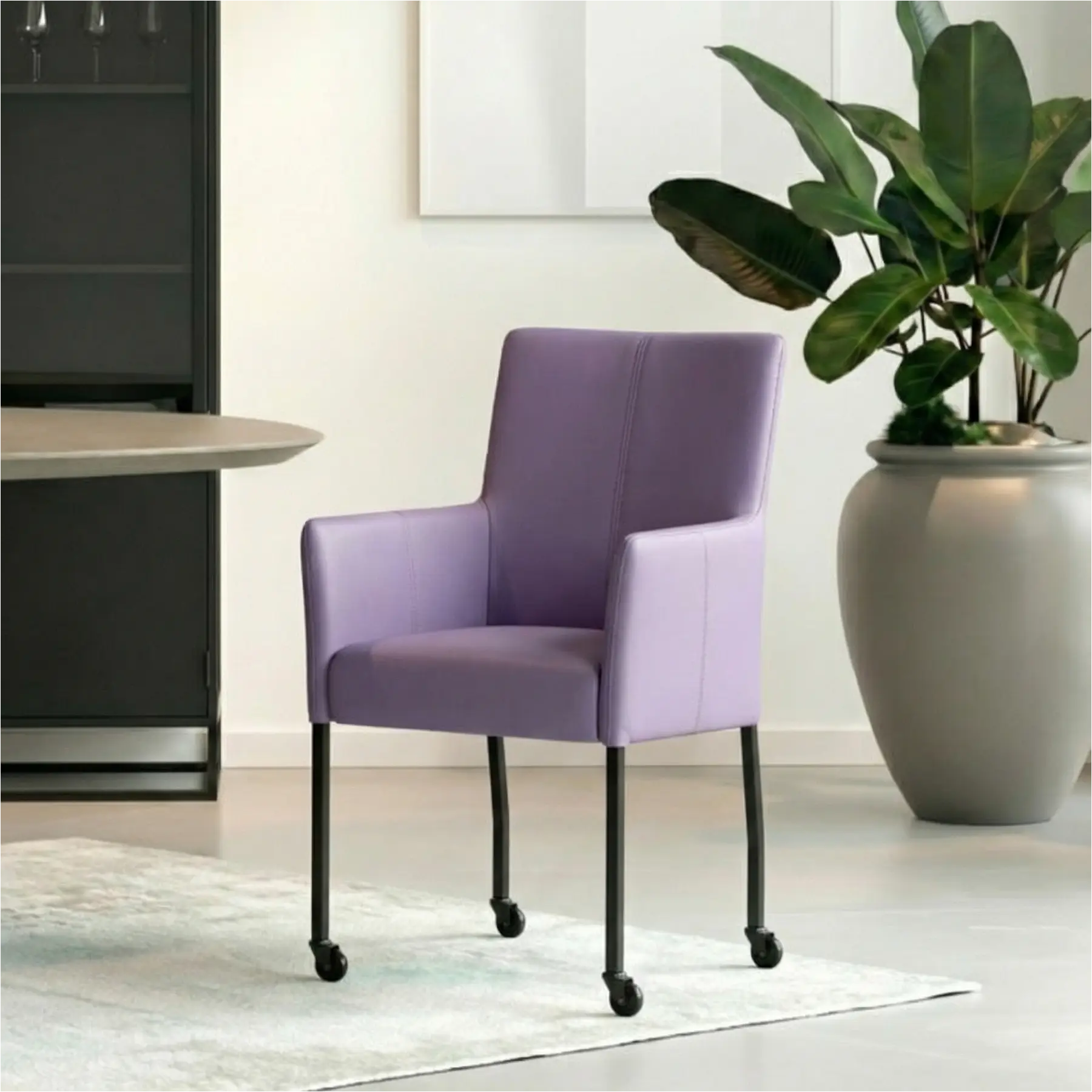 afbeelding van Leren eetkamerstoel Deal - Toledo Lila (lichtpaars) - Poten staal vierkant zwart