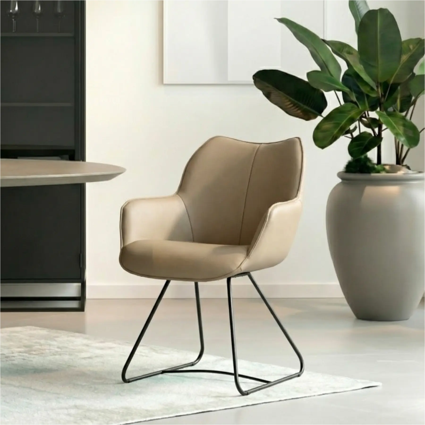 afbeelding van Leren eetkamerstoel Magic - U-poot staal rond zwart