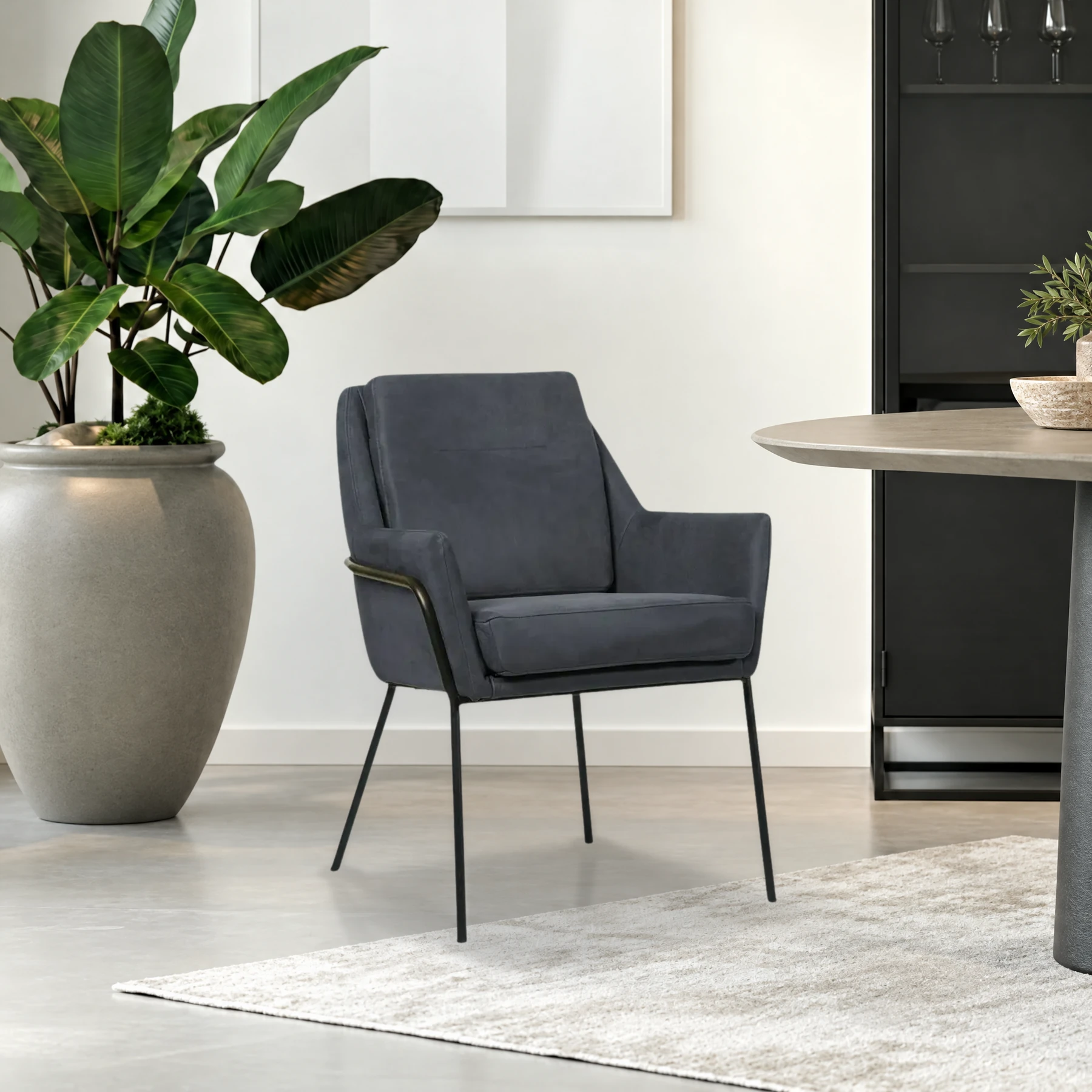 afbeelding van Leren eetkamerstoel Mix - Kenia Denim (blauw) - Poten staal rond zwart
