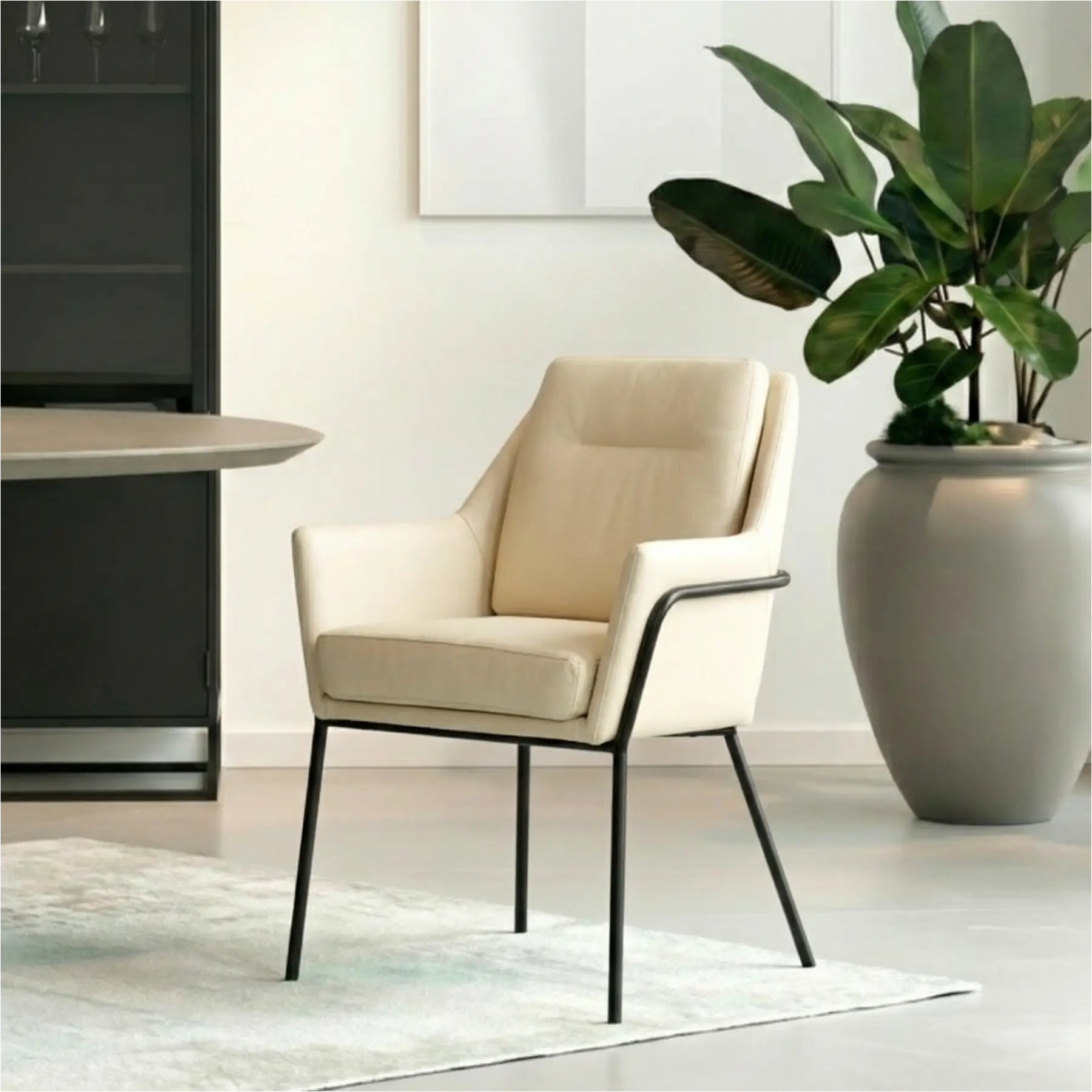 afbeelding van Leren eetkamerstoel Mix - Toledo Betulla (crème) - Poten staal rond zwart