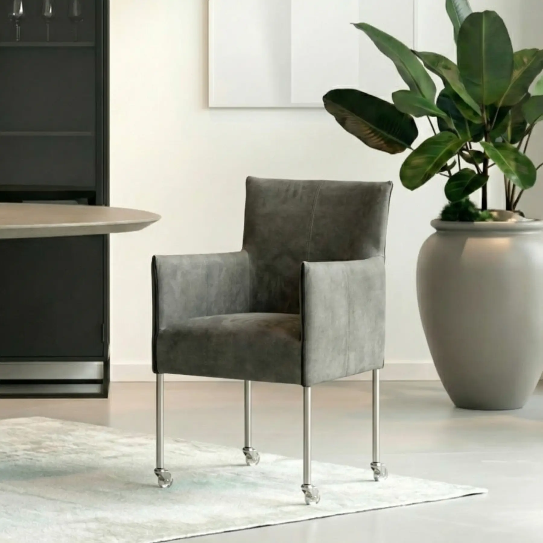 afbeelding van Leren eetkamerstoel More - Kenia Antracite (grijs) - Poten staal rond RVS