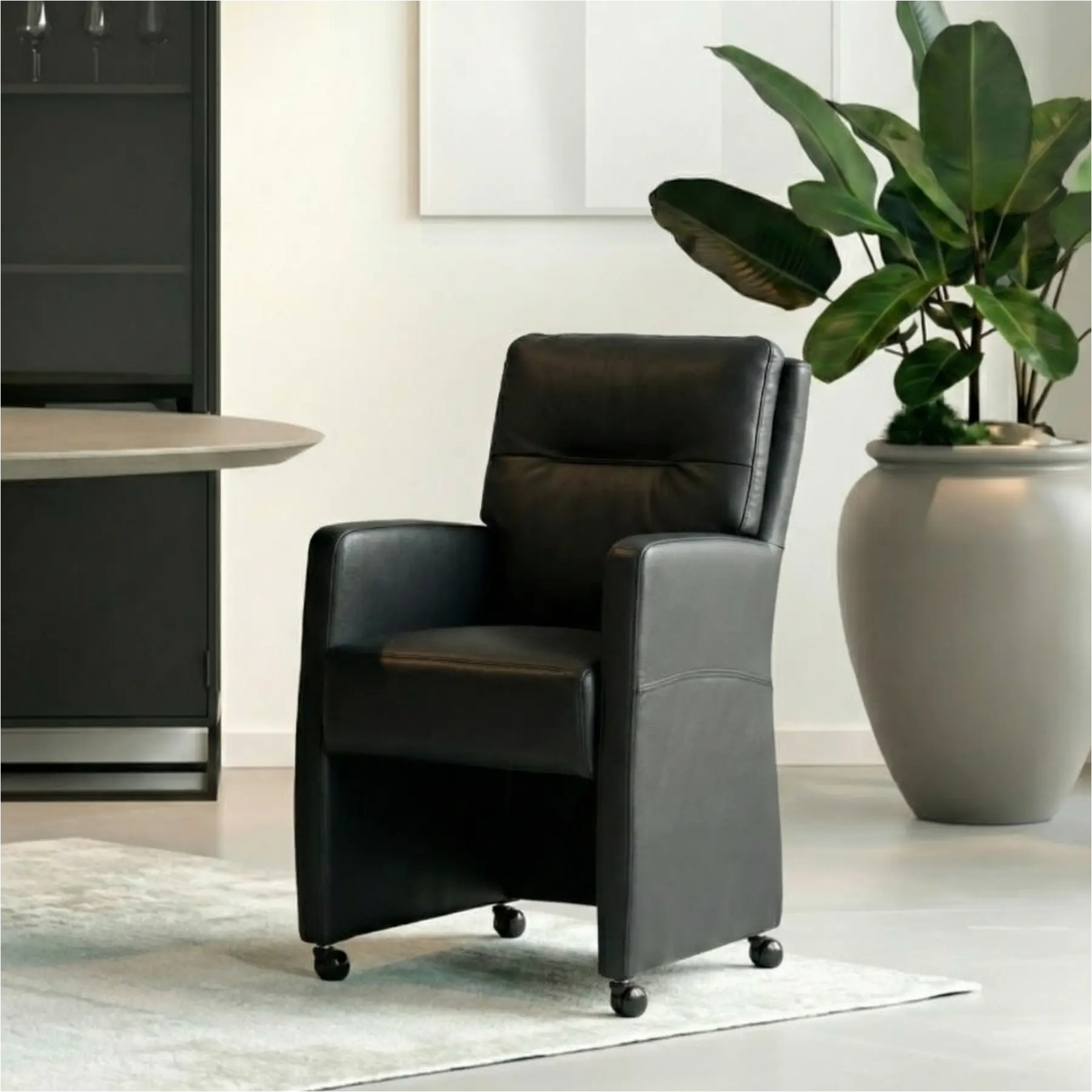 afbeelding van Leren eetkamerstoel Sharp - Granada Black (zwart) - Zonder handgreep