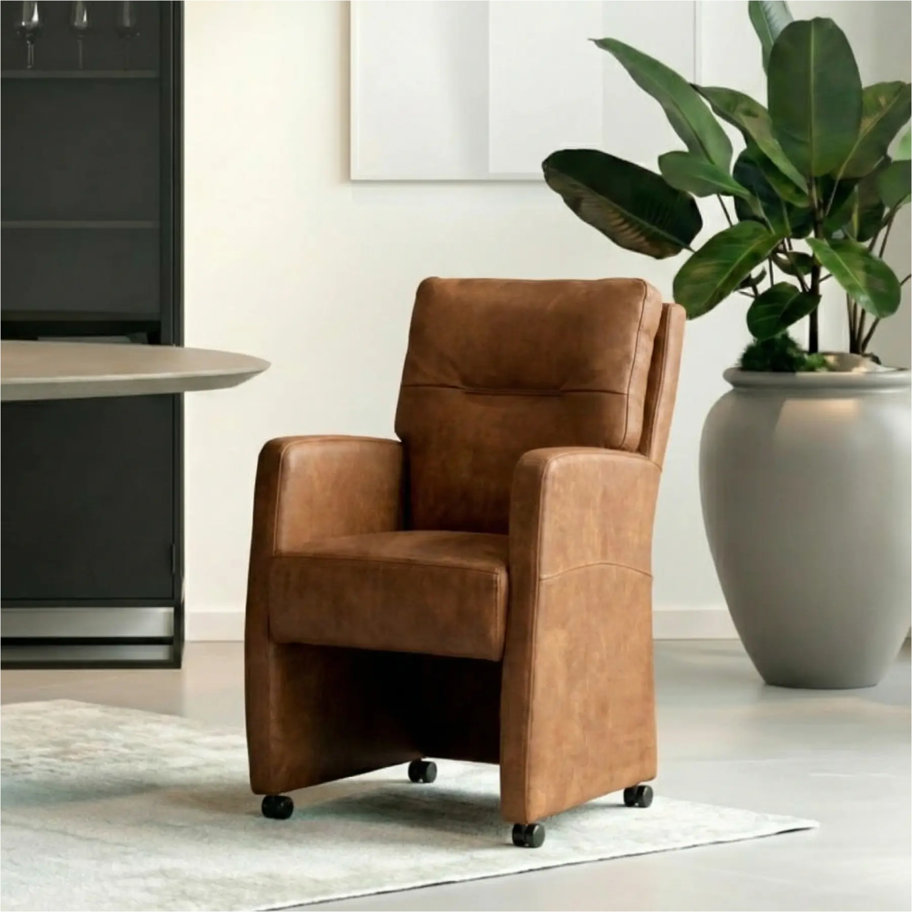 afbeelding van Leren eetkamerstoel Sharp - Kenia Brown (bruin) - Met handgreep RVS