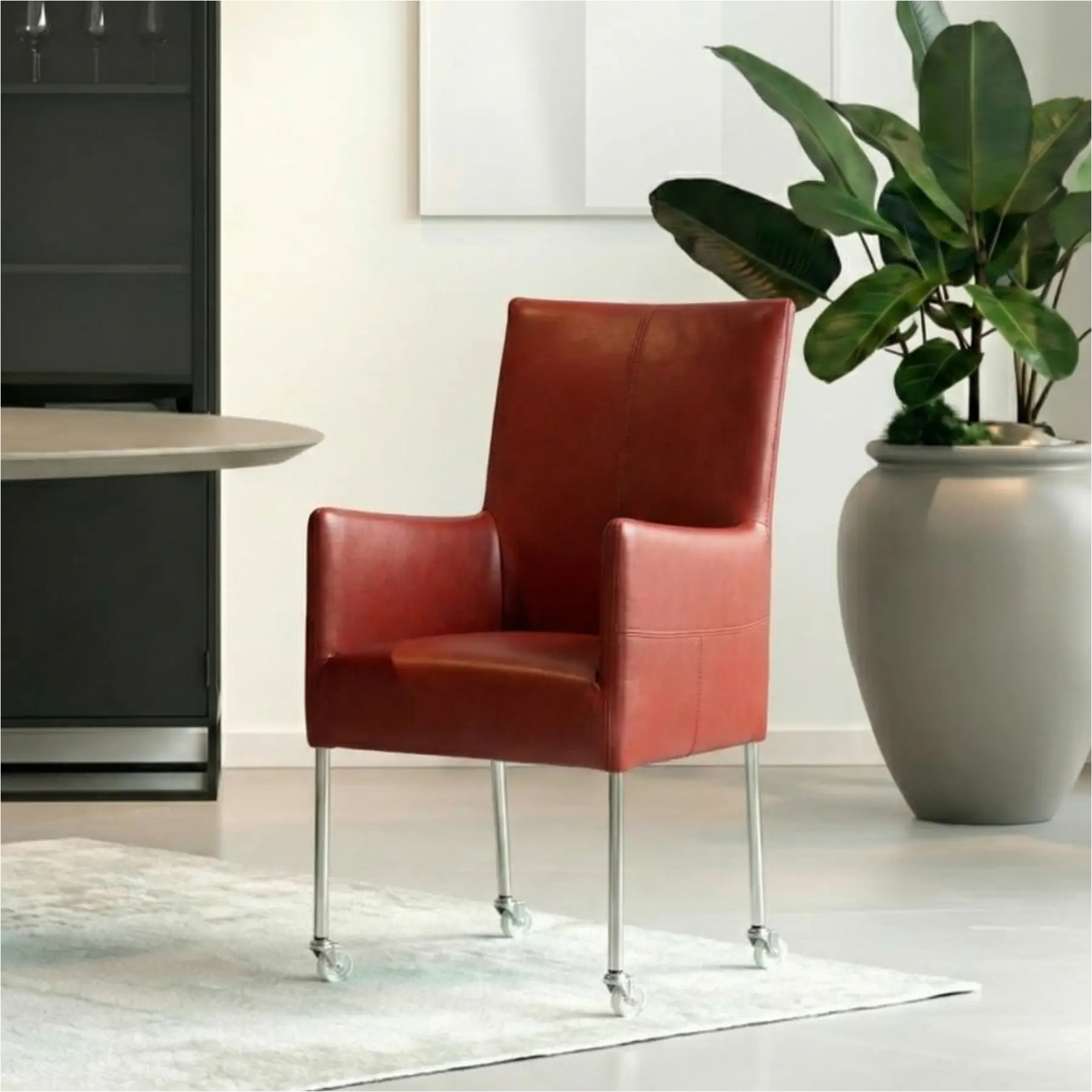 afbeelding van Leren eetkamerstoel Spark - Granada Rouge (rood) - Poten staal rond RVS