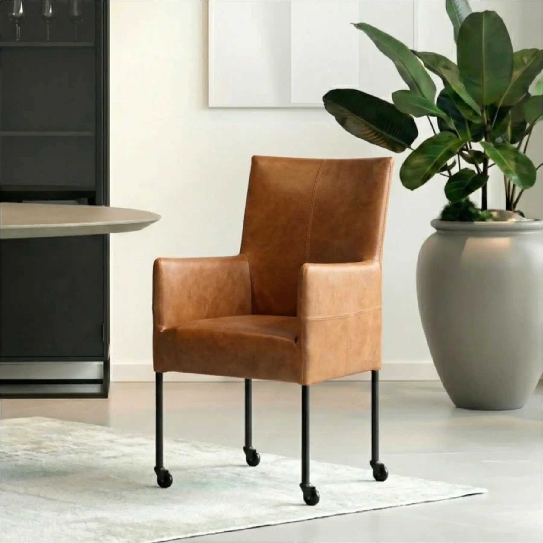 afbeelding van Leren eetkamerstoel Spark - Vintage Cognac (cognac) - Poten staal rond zwart