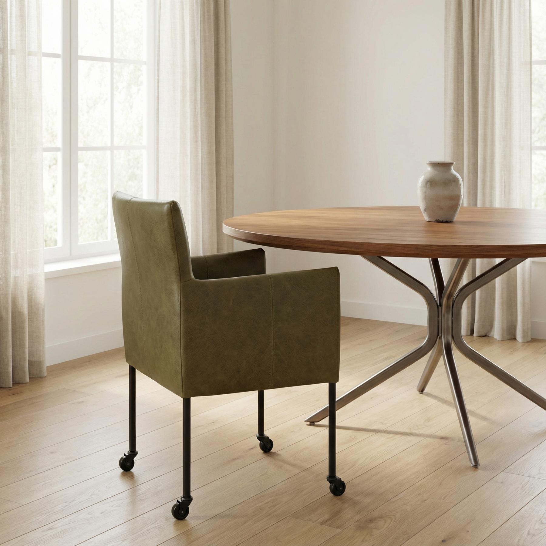afbeelding van Leren eetkamerstoel Desire - Vintage Olive (olijf/groen) - Poten staal rond zwart