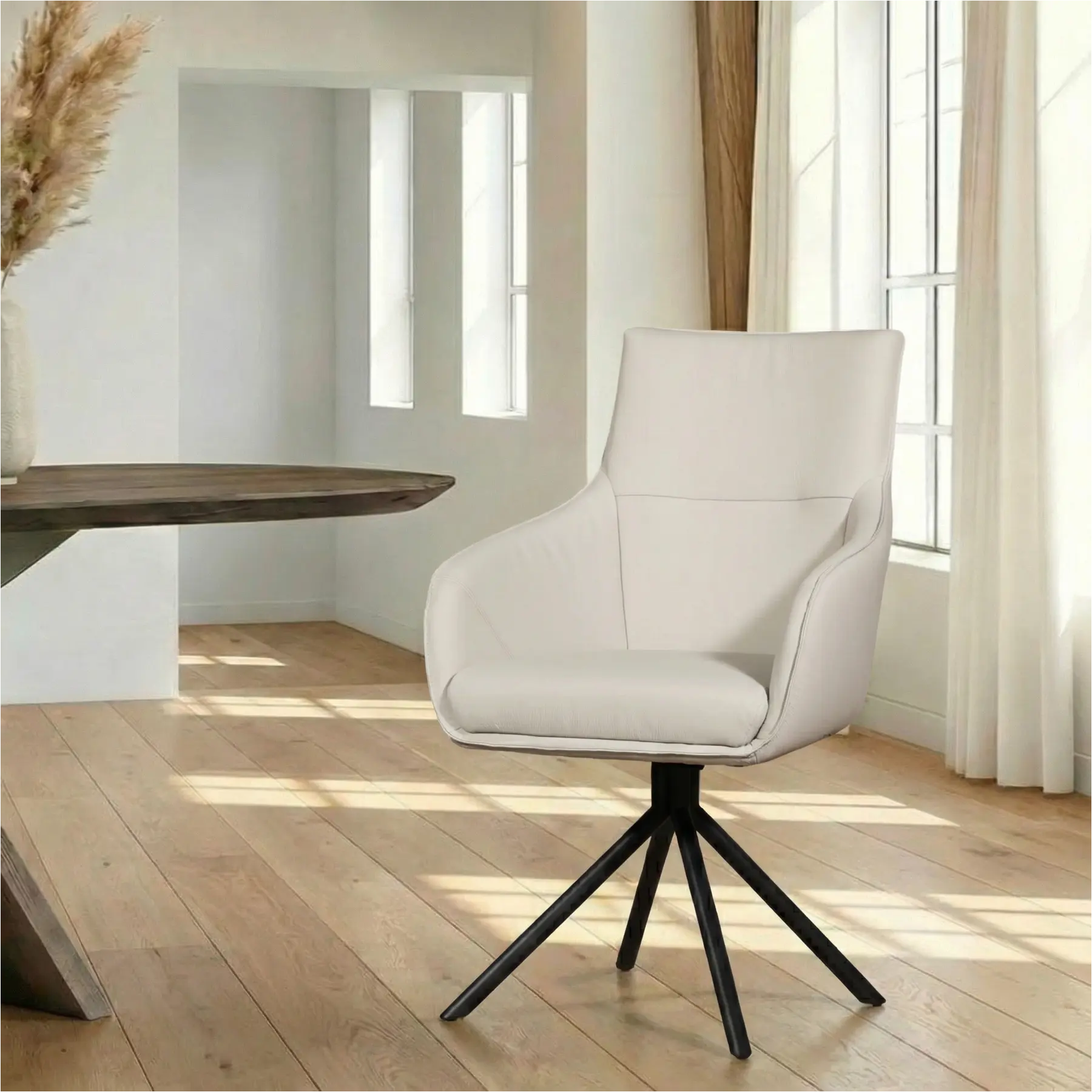 afbeelding van Leren draaibare eetkamerstoel Fancy - Toledo Misty (crème) - Spinpoot staal rond zwart