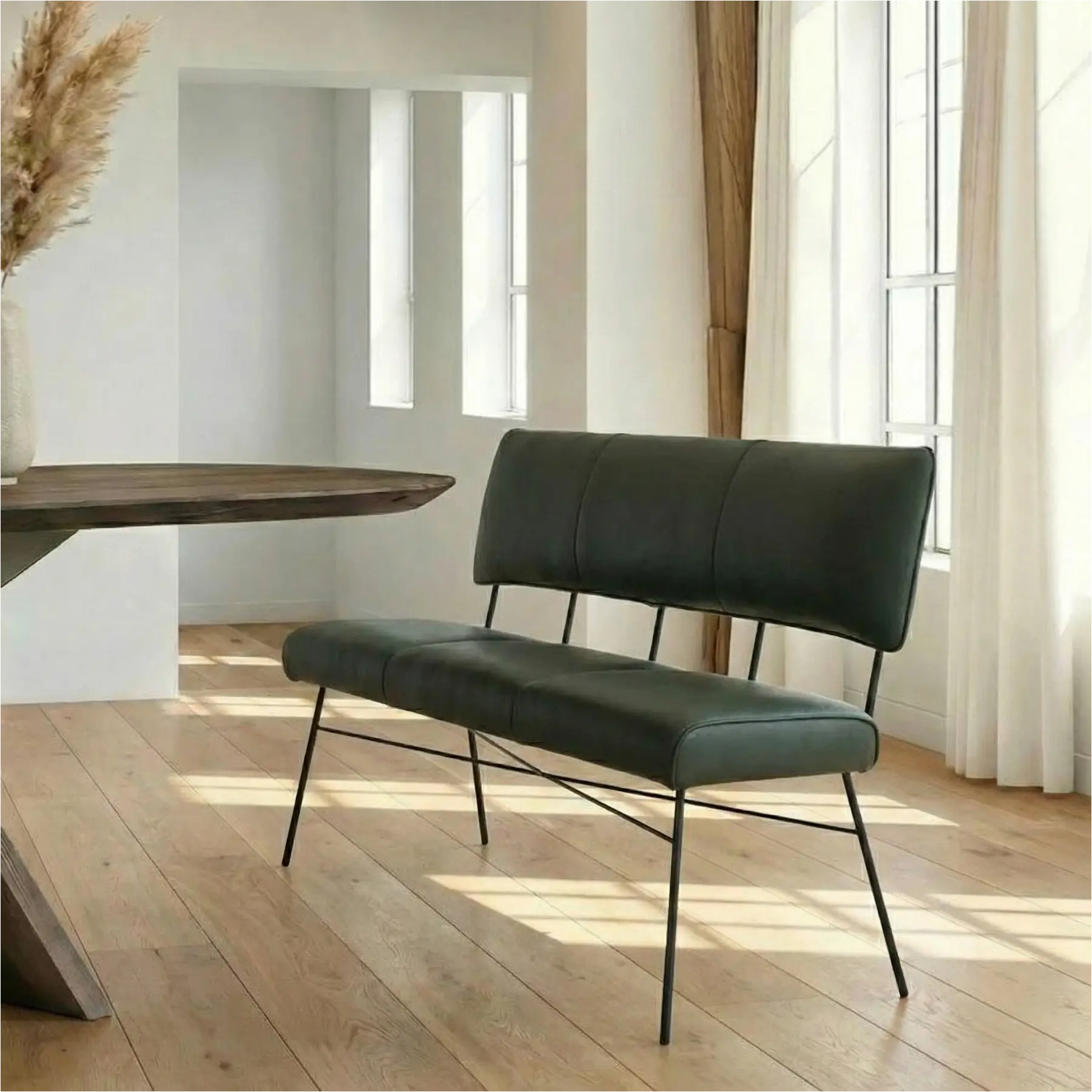 afbeelding van Leren eetkamerbank Solid - Hermes Verde (donkergroen) - Poten staal rond zwart