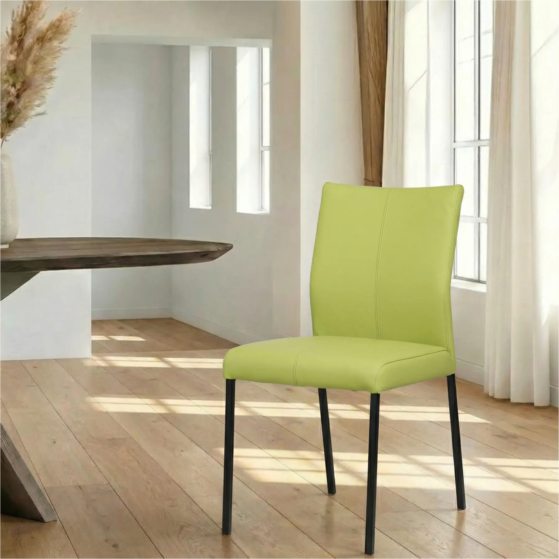 afbeelding van Leren eetkamerstoel Basic - Toledo Lime (felgroen) - Poten staal vierkant zwart
